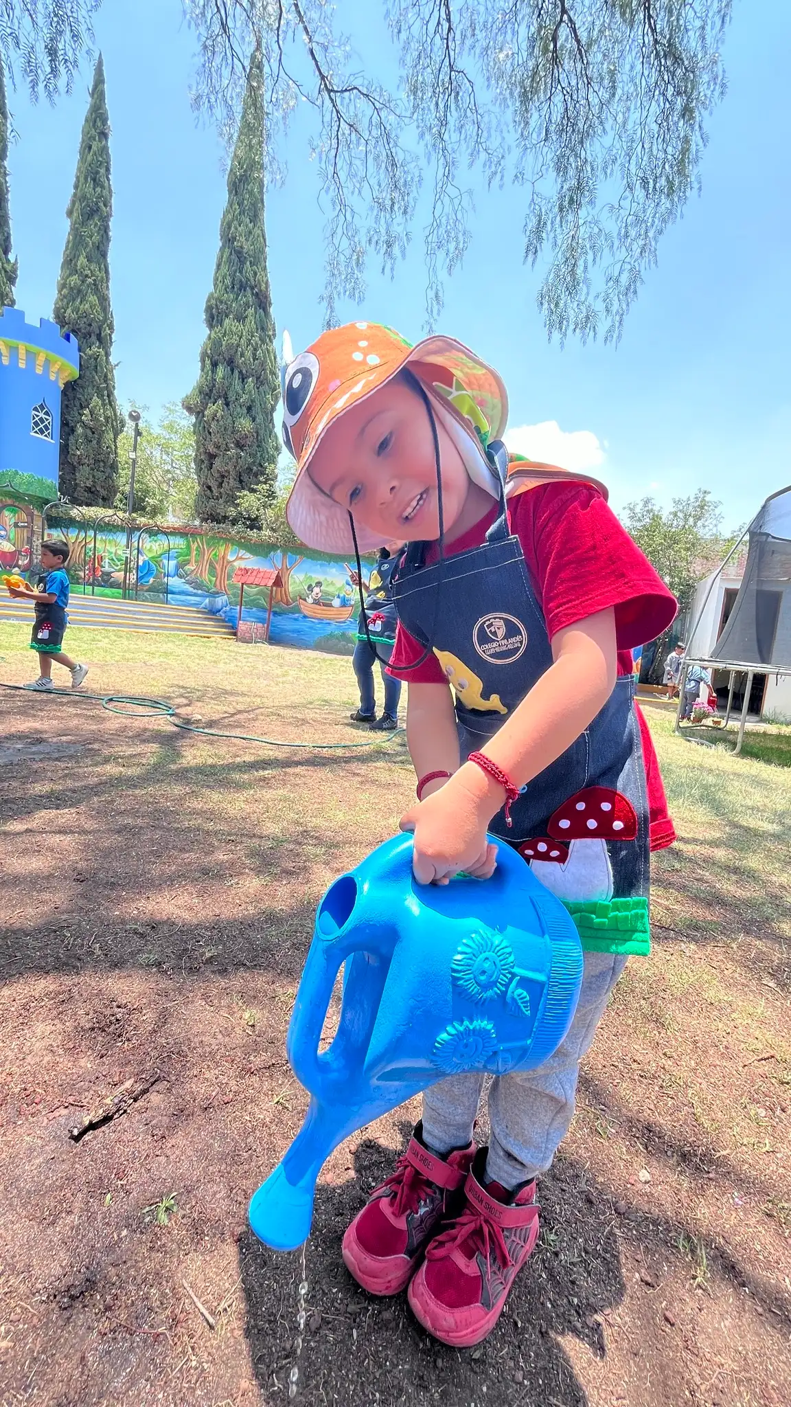 Taller de apoyo escolar para niños en el Colegio Finlandés